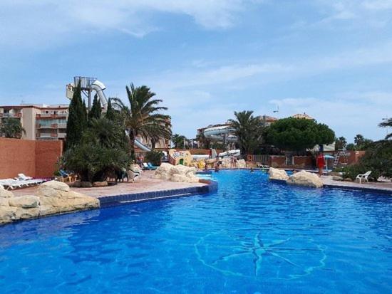 Muriel Le Mar Estang Canet Exterior foto