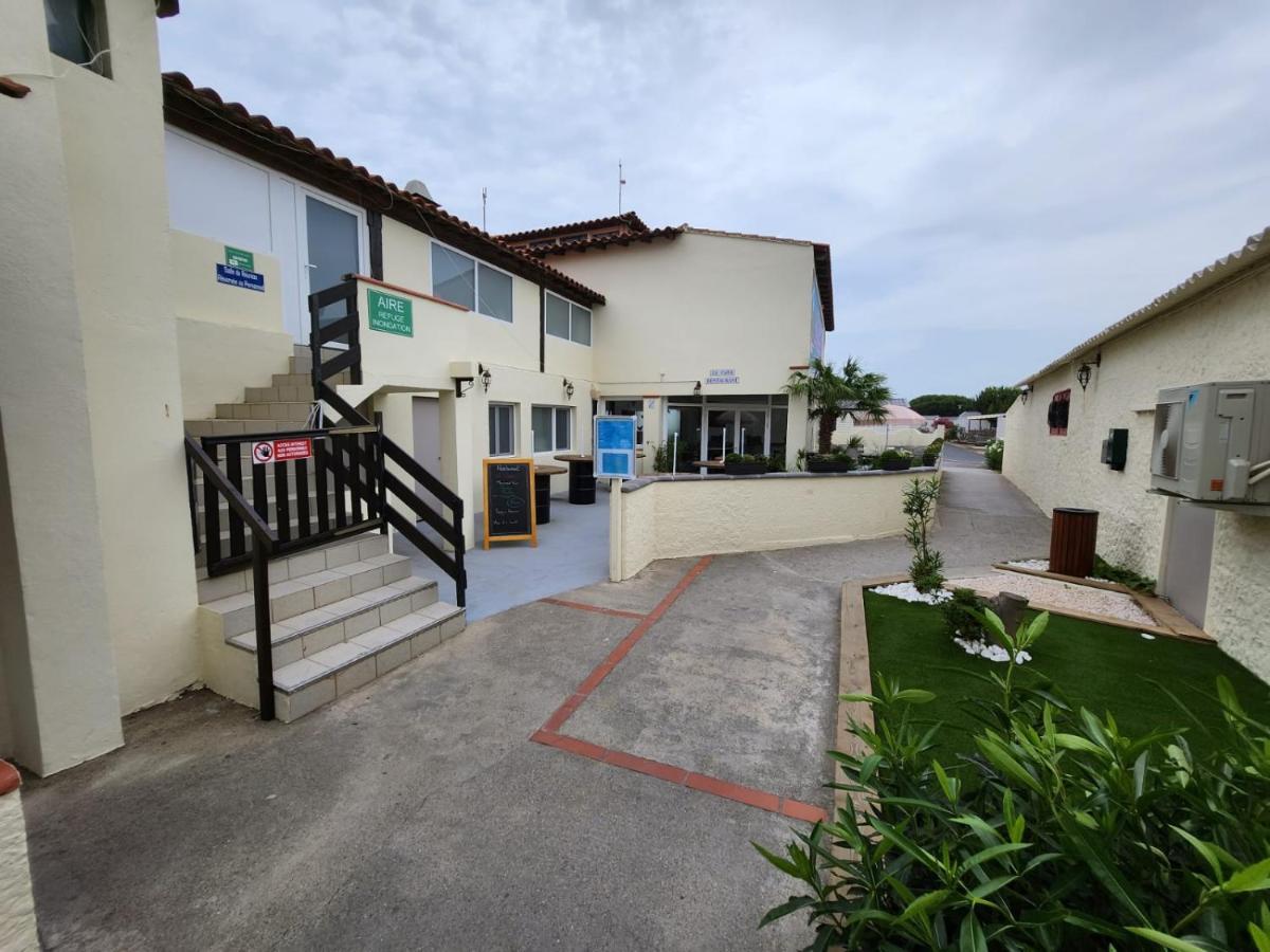 Muriel Le Mar Estang Canet Exterior foto