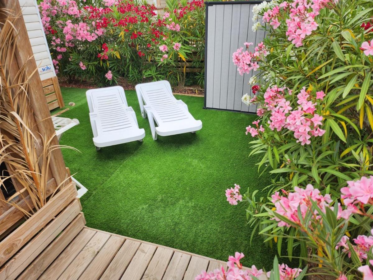 Muriel Le Mar Estang Canet Exterior foto